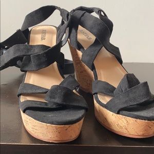 Black and Tan wedges